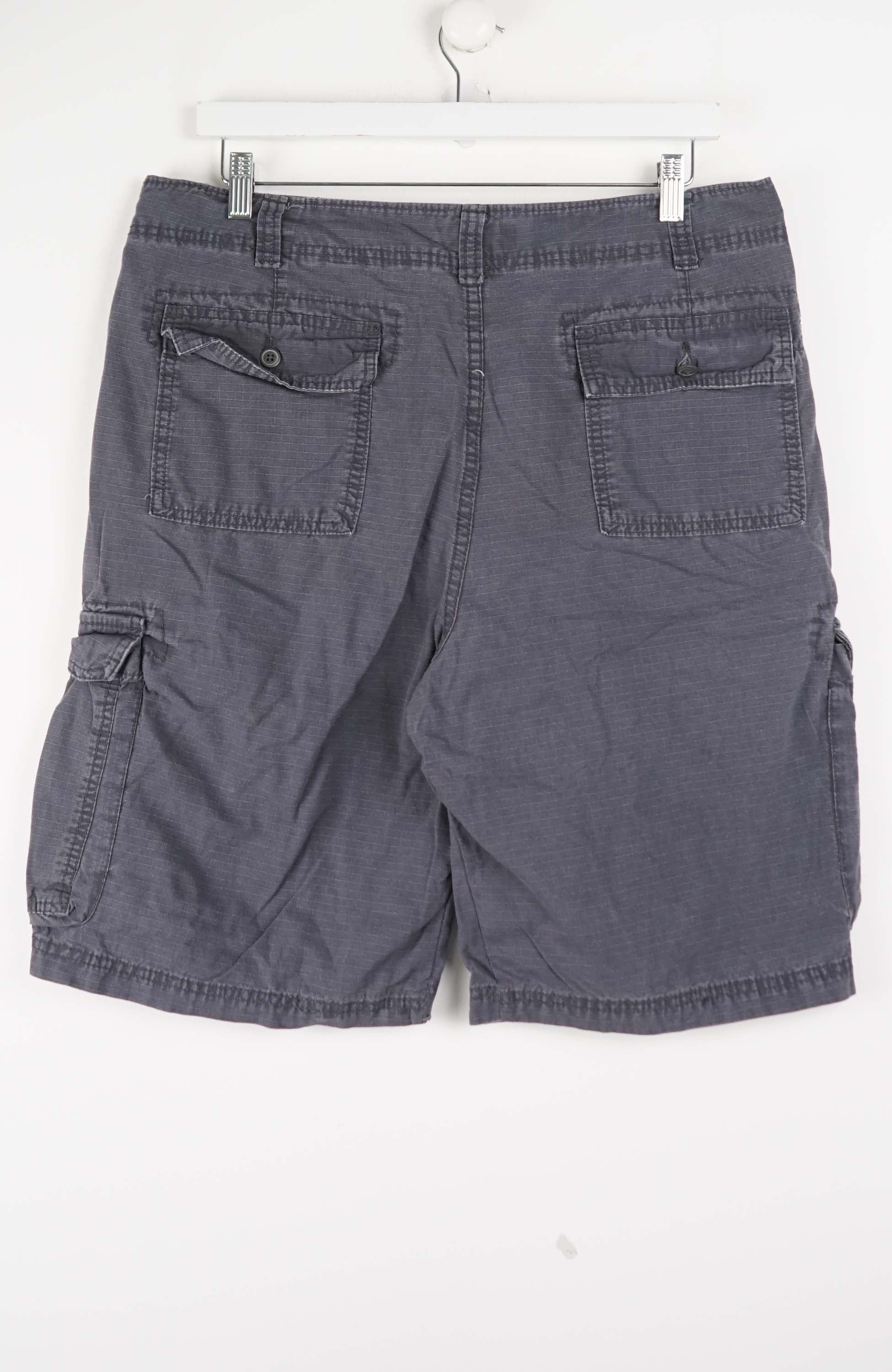 VINTAGE REWORK CARGO SHORTS W36 - Image 3