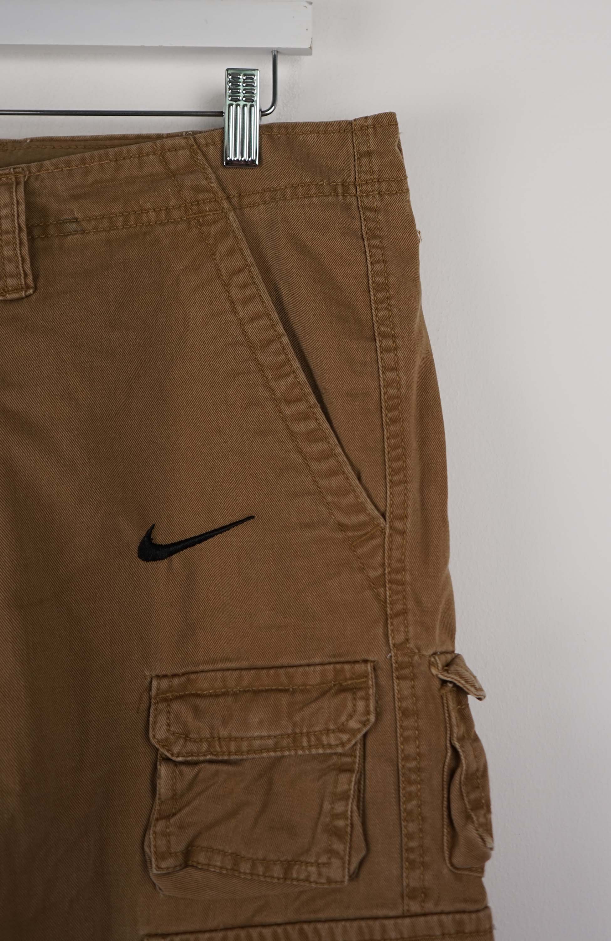VINTAGE REWORK CARGO SHORTS W36 - Image 2