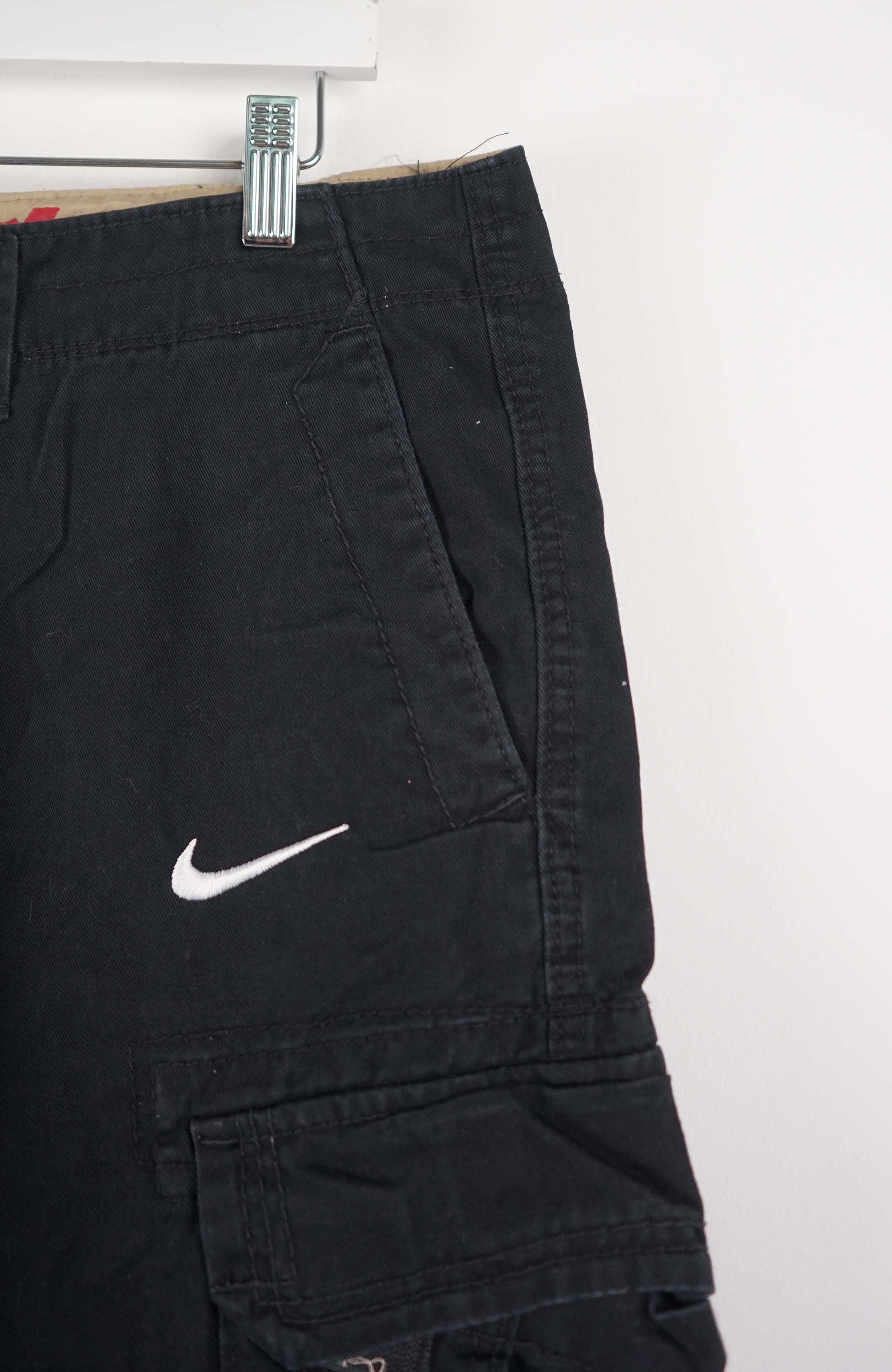 VINTAGE REWORK CARGO SHORTS W36 - Image 2