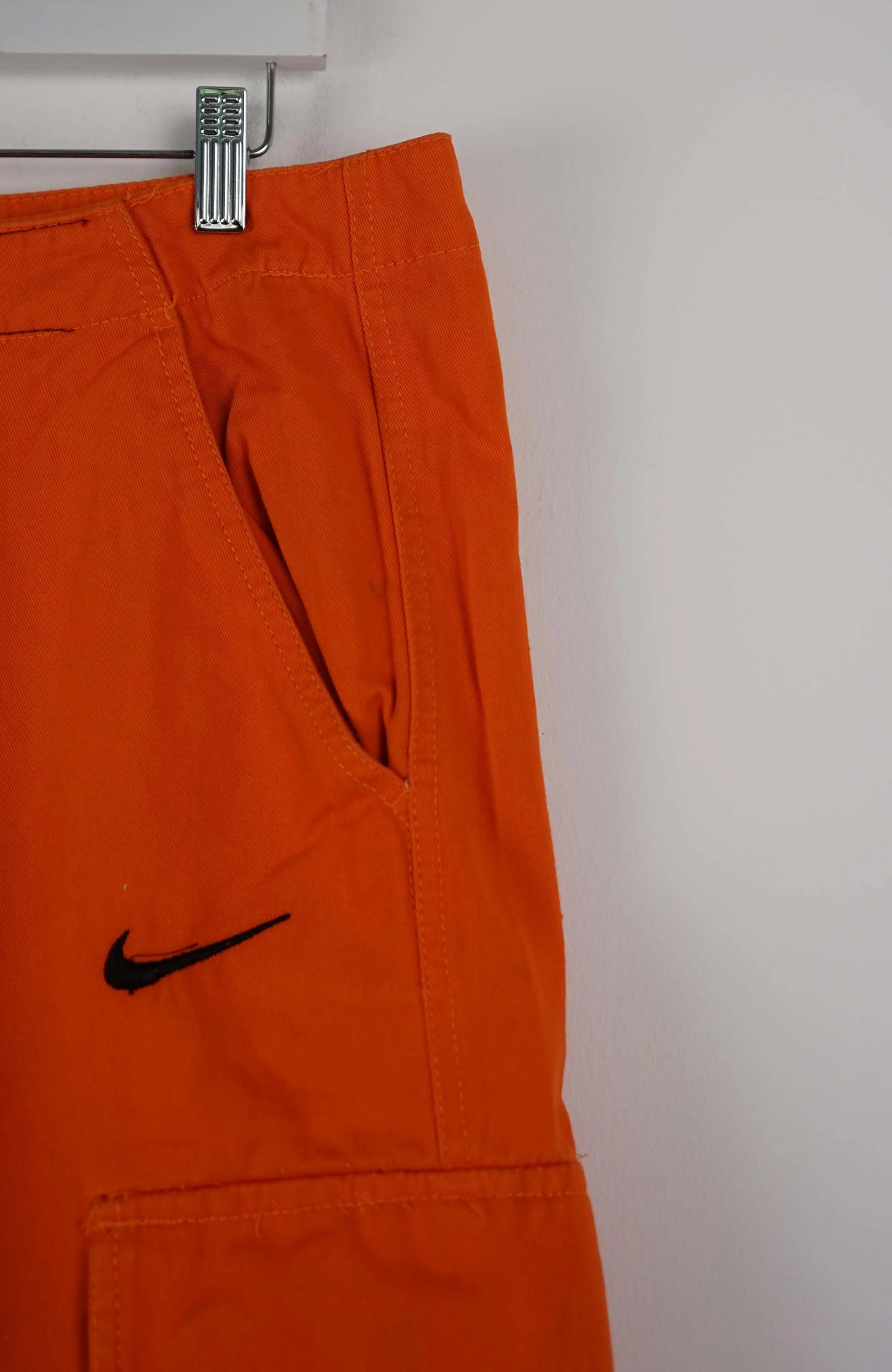VINTAGE REWORK CARGO SHORTS W36 - Image 2