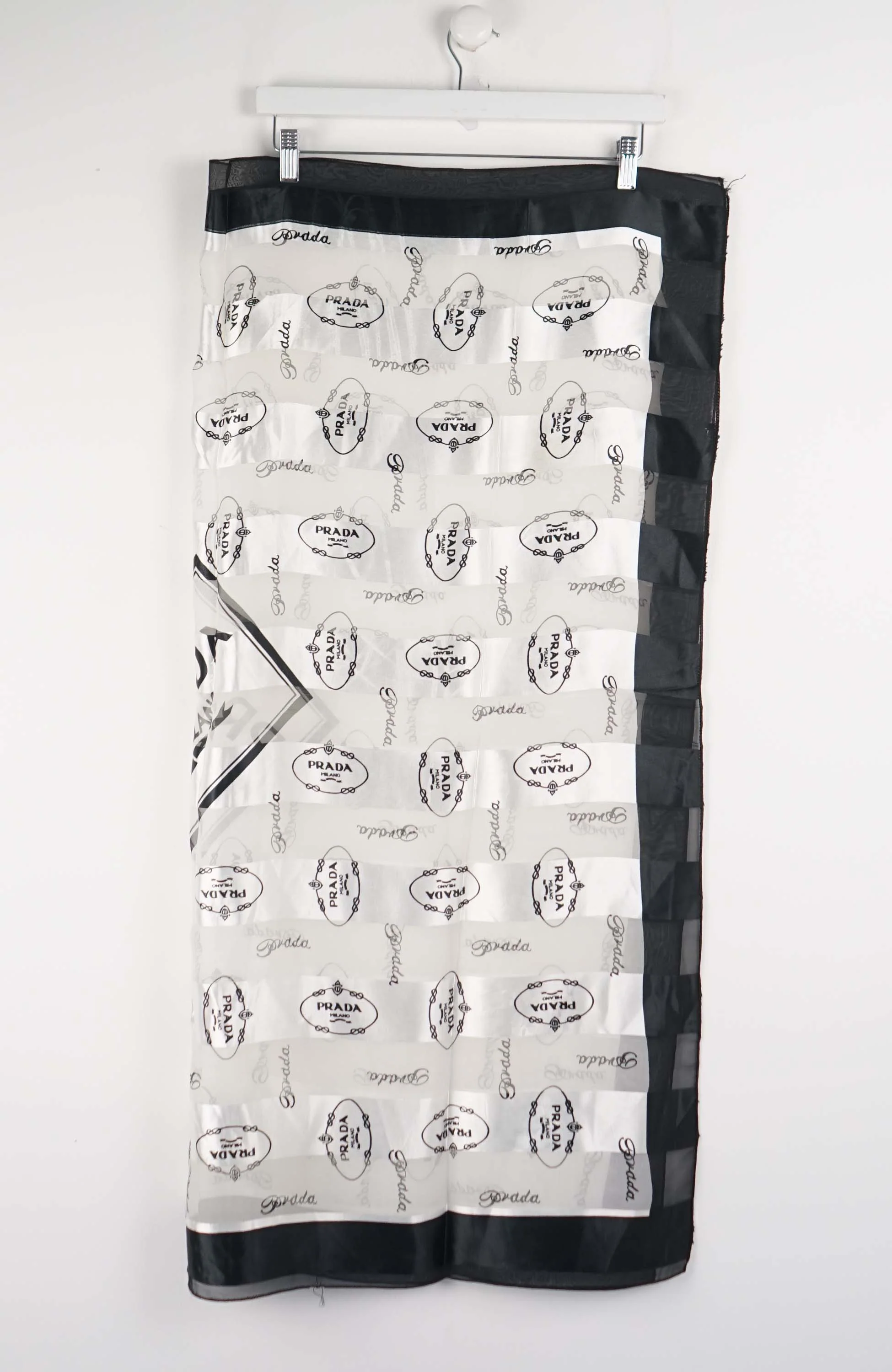 VINTAGE SCARF