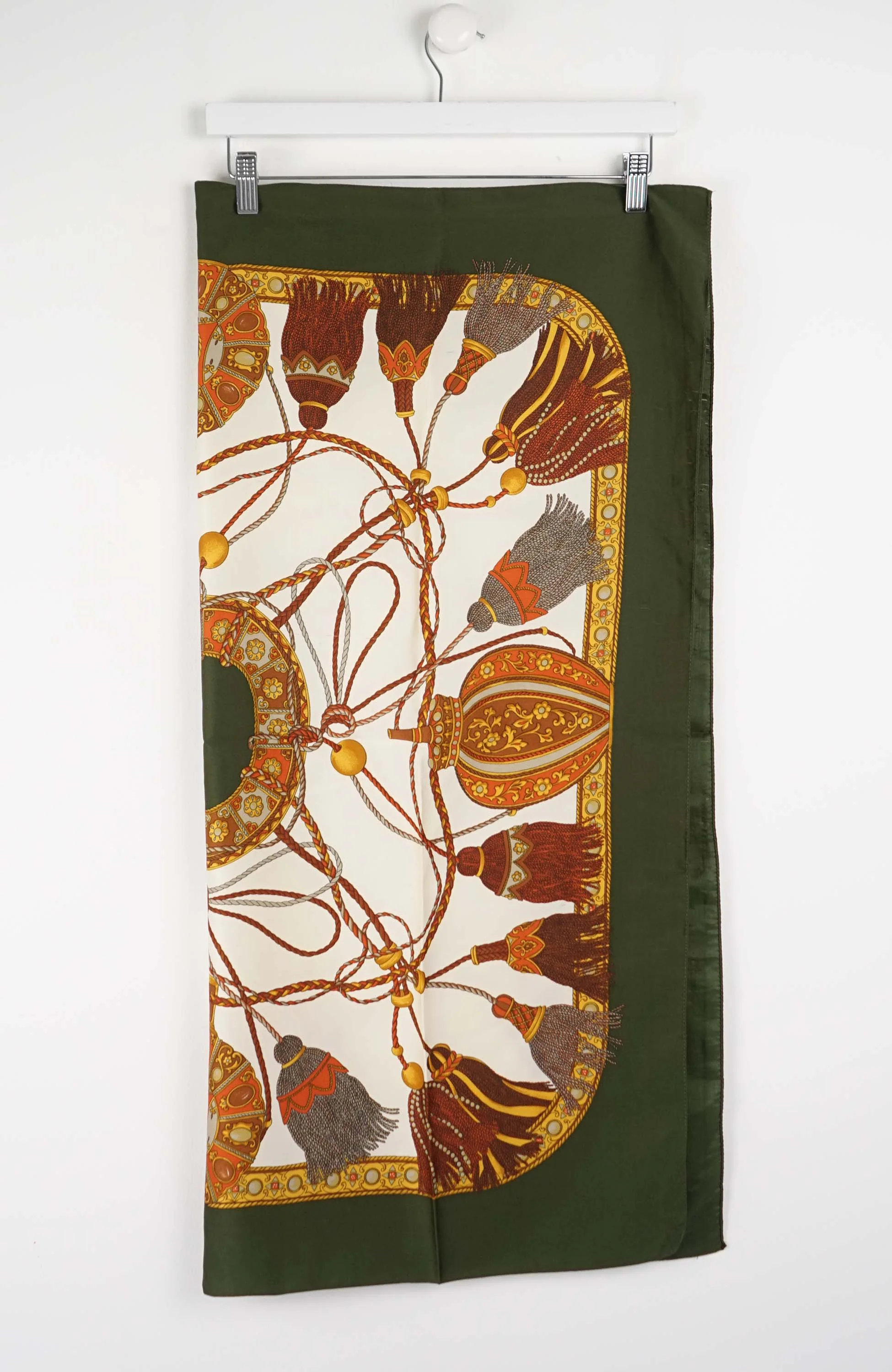 VINTAGE SCARF