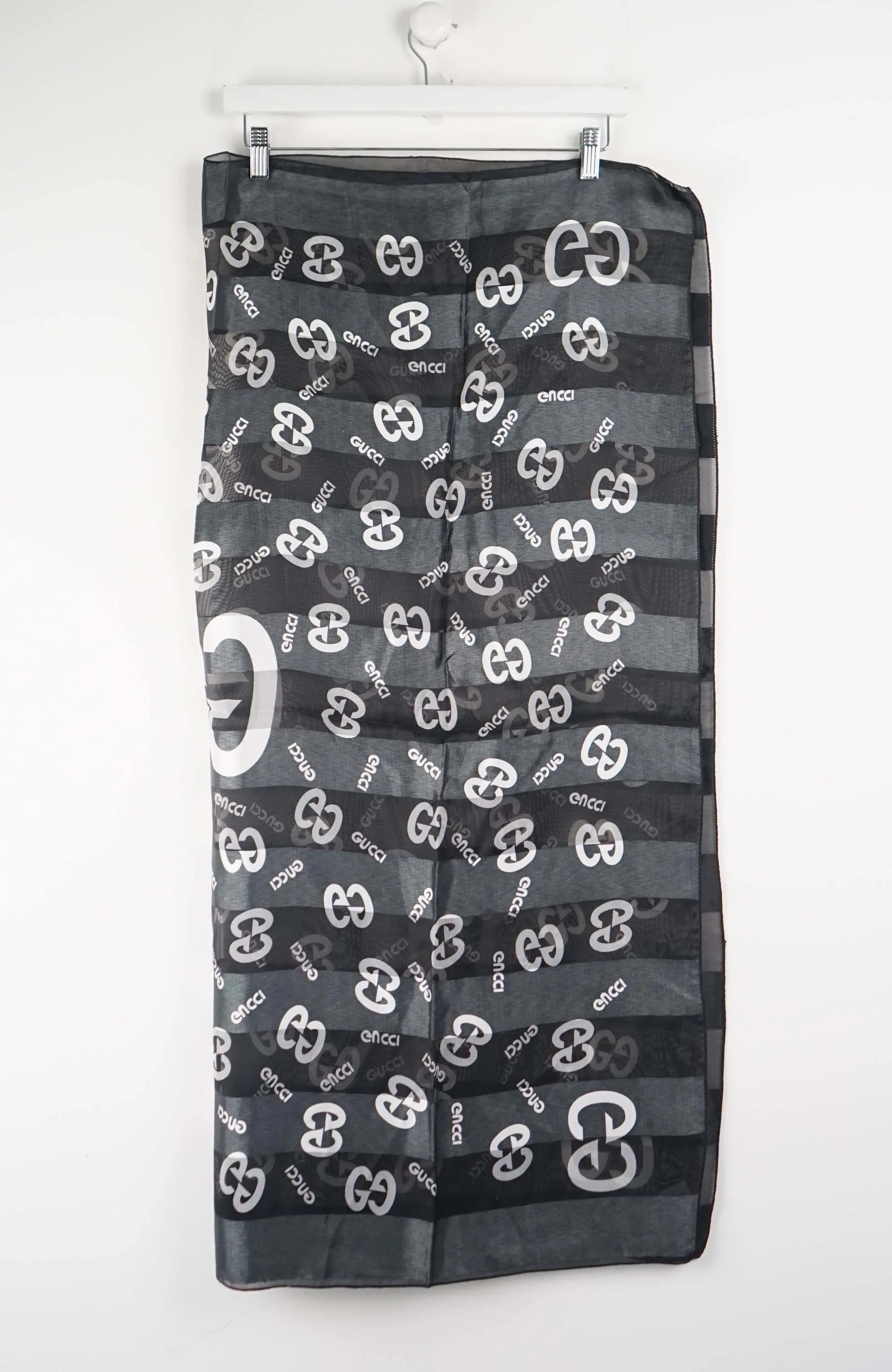 VINTAGE SCARF
