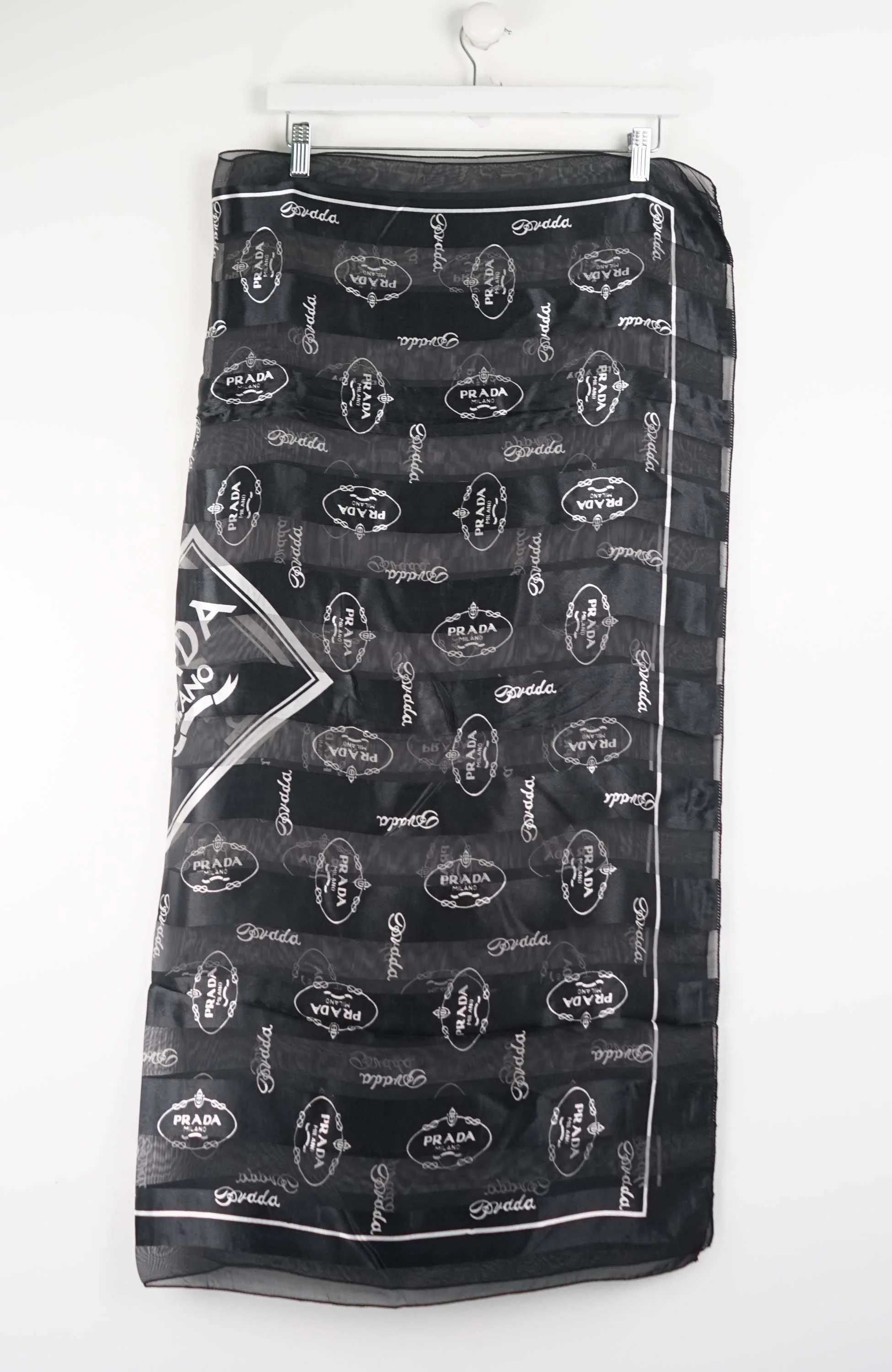 VINTAGE SCARF
