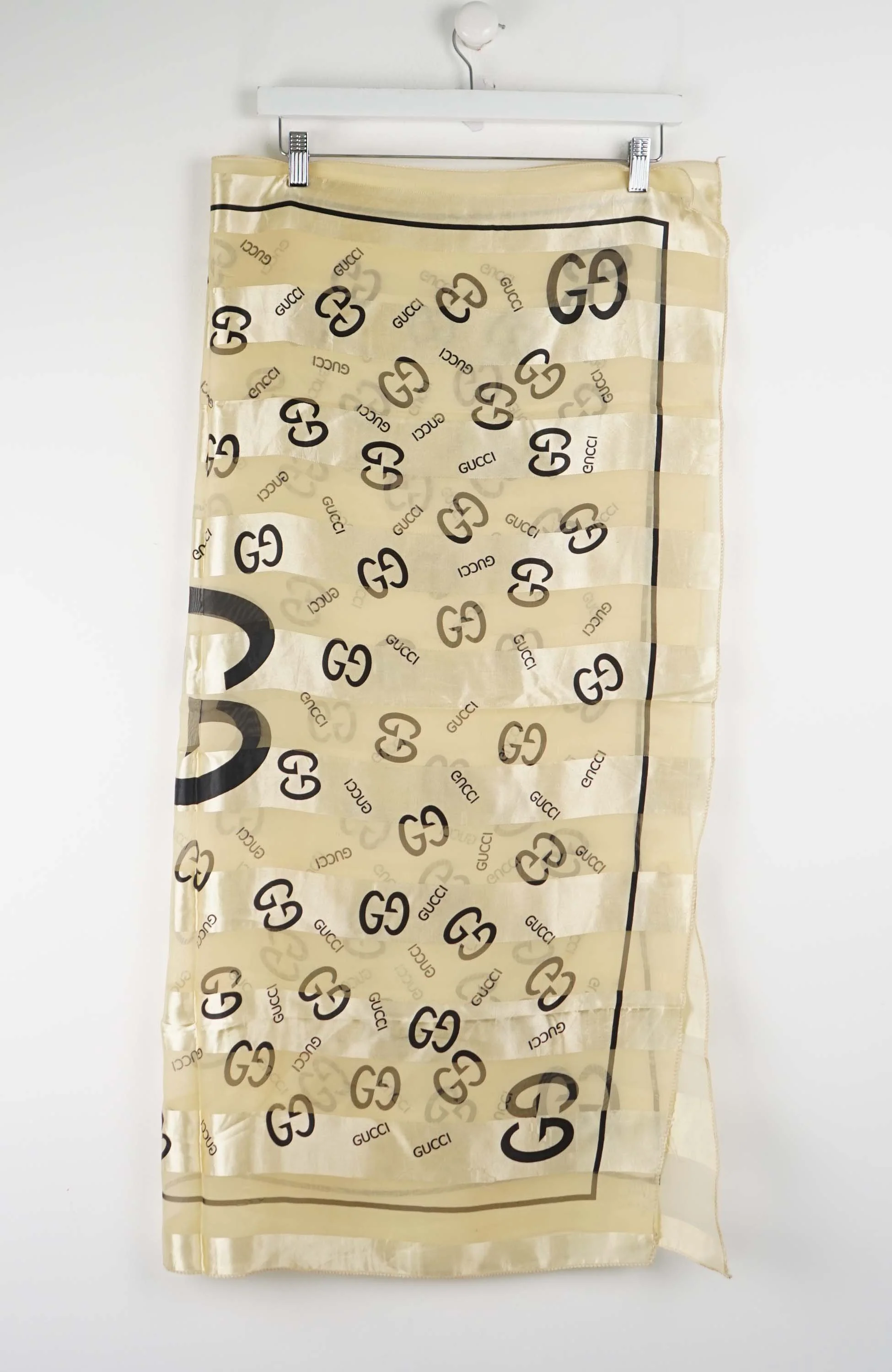 VINTAGE SCARF