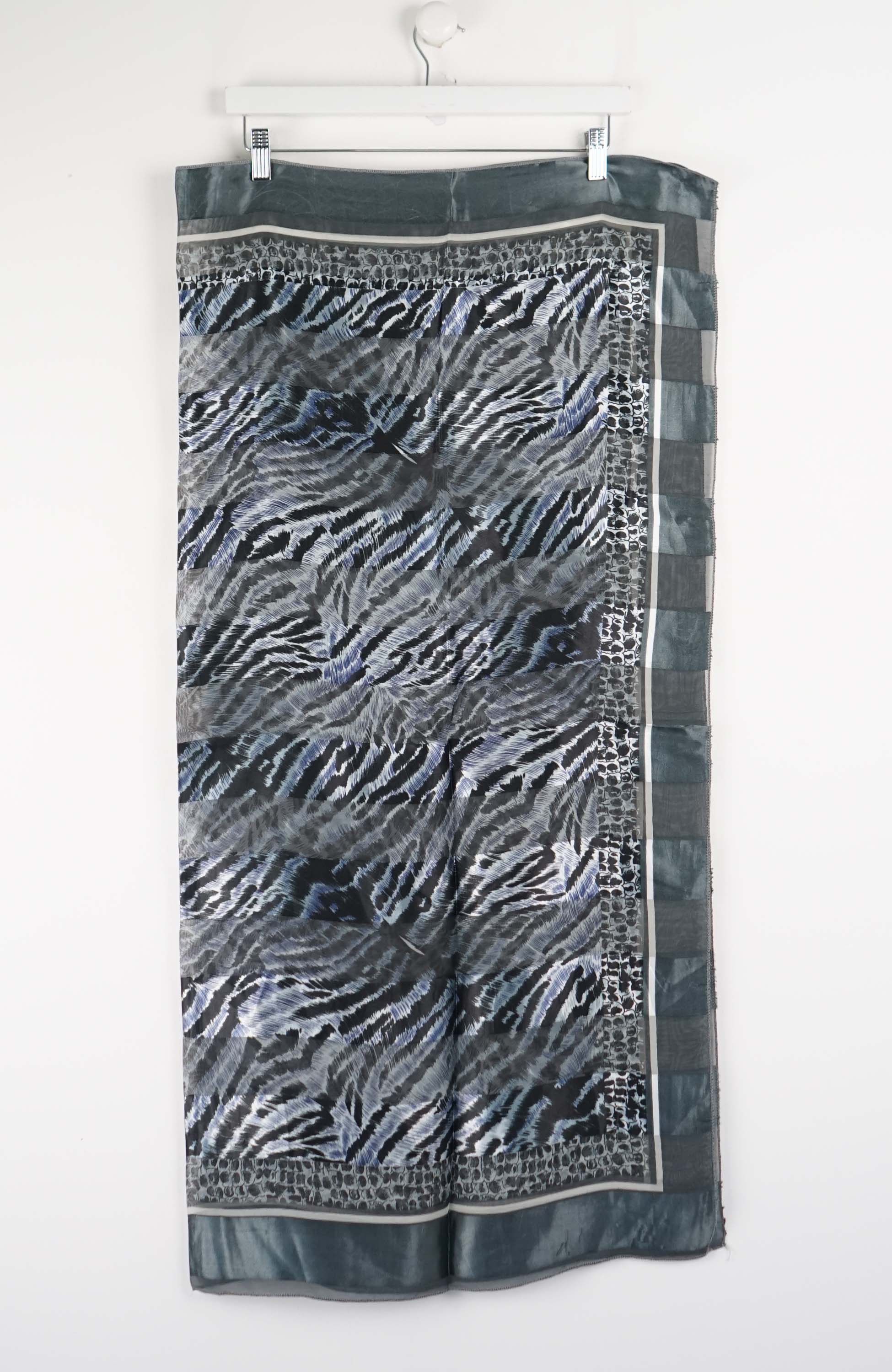 VINTAGE SCARF