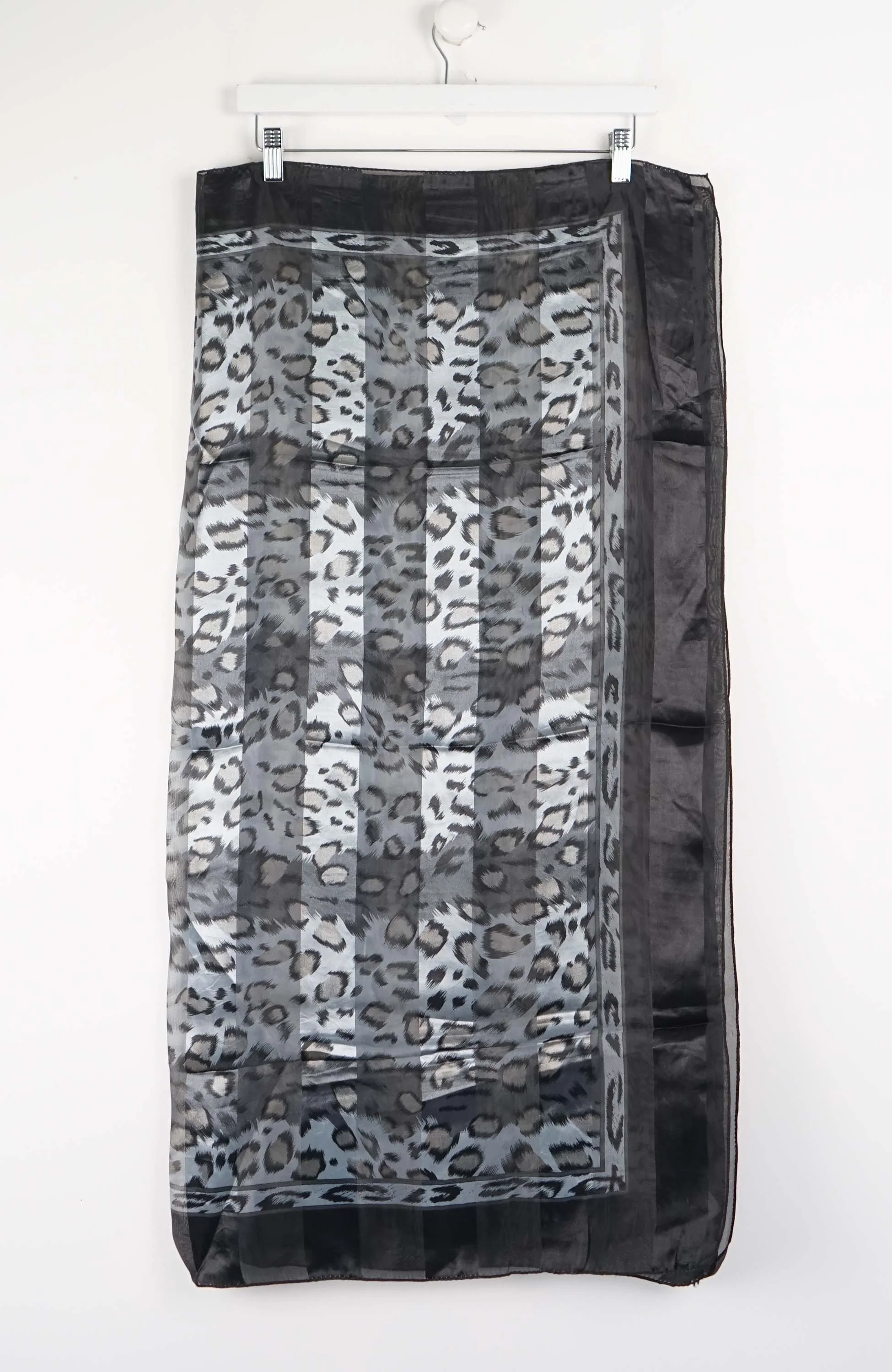 VINTAGE SCARF
