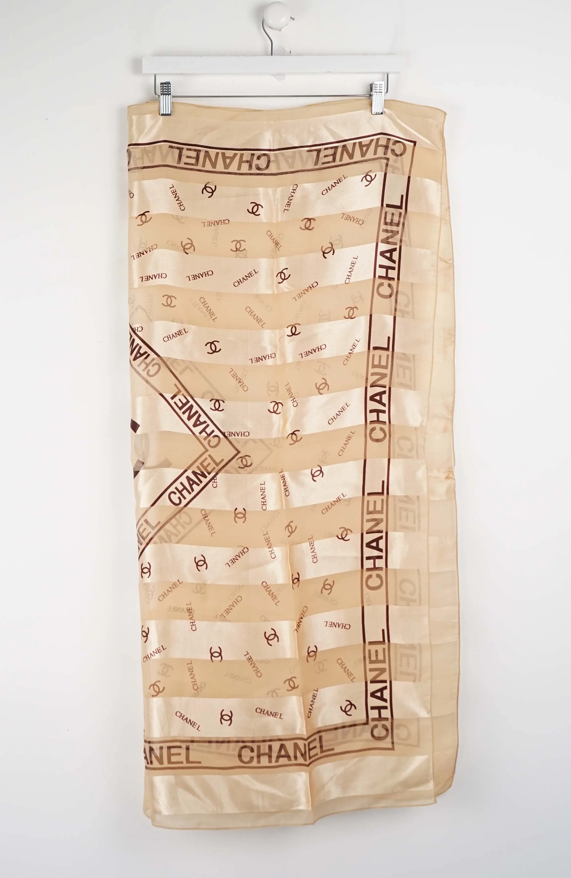 VINTAGE SCARF