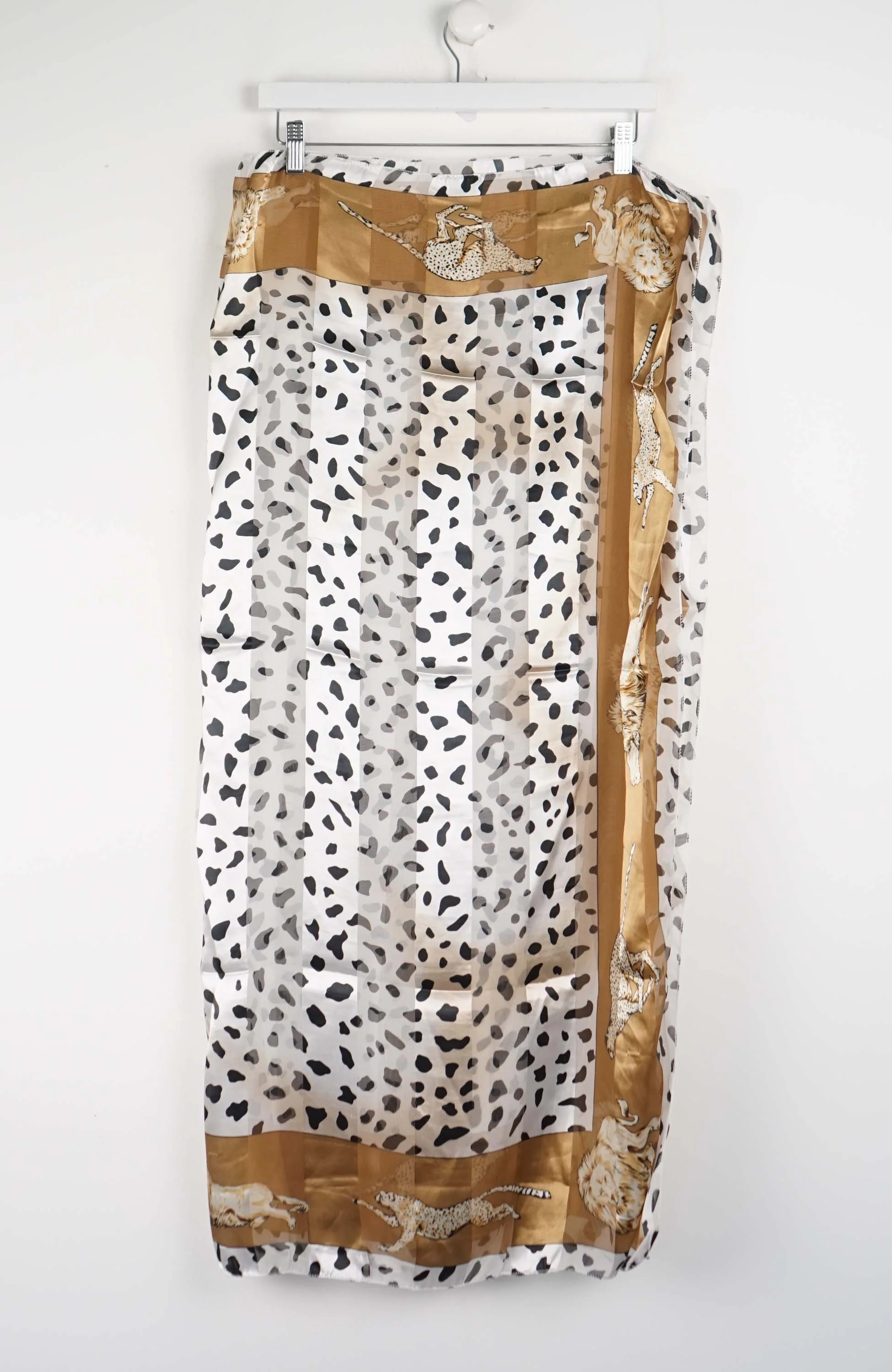 VINTAGE SCARF