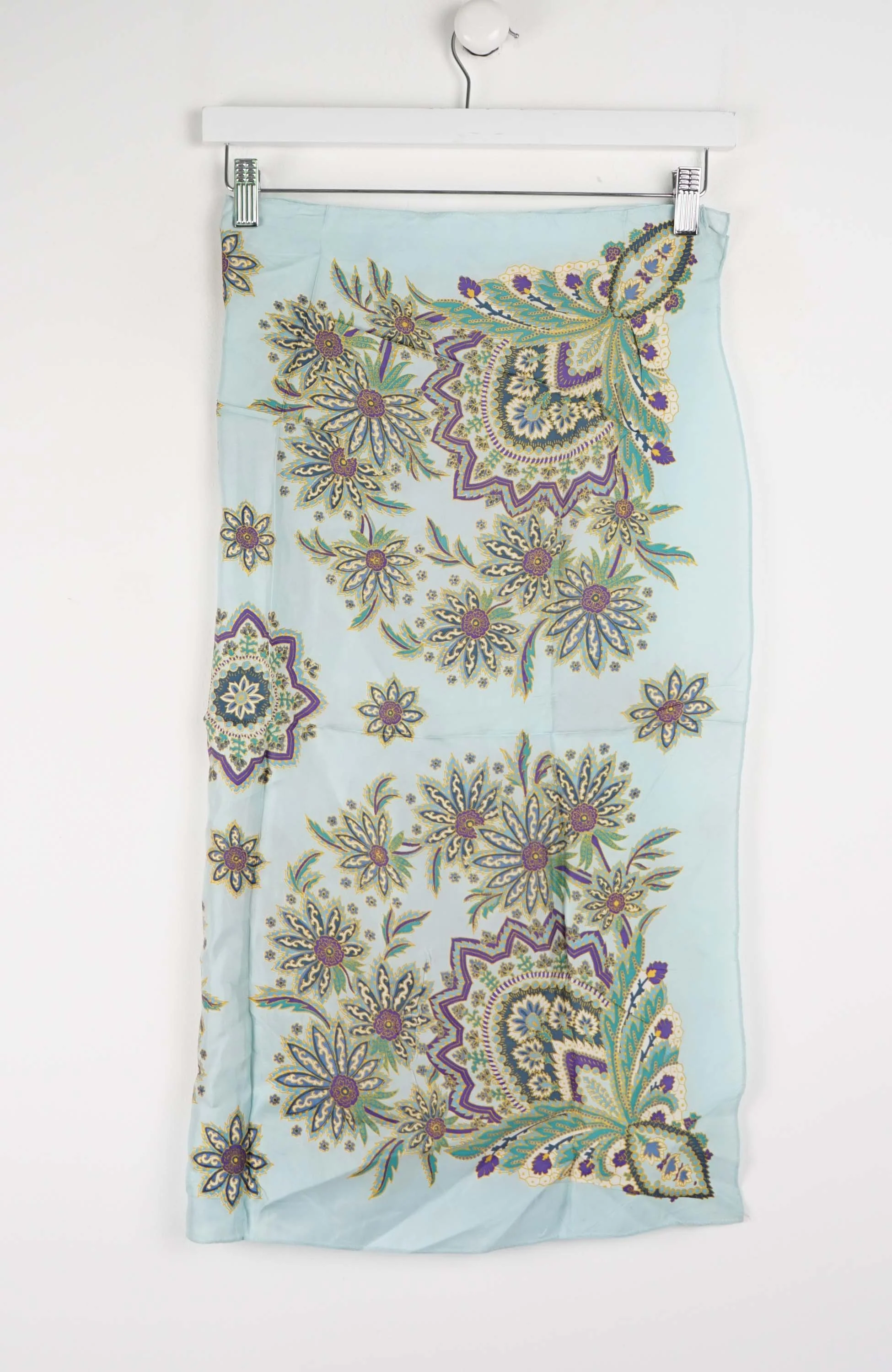 VINTAGE SCARF