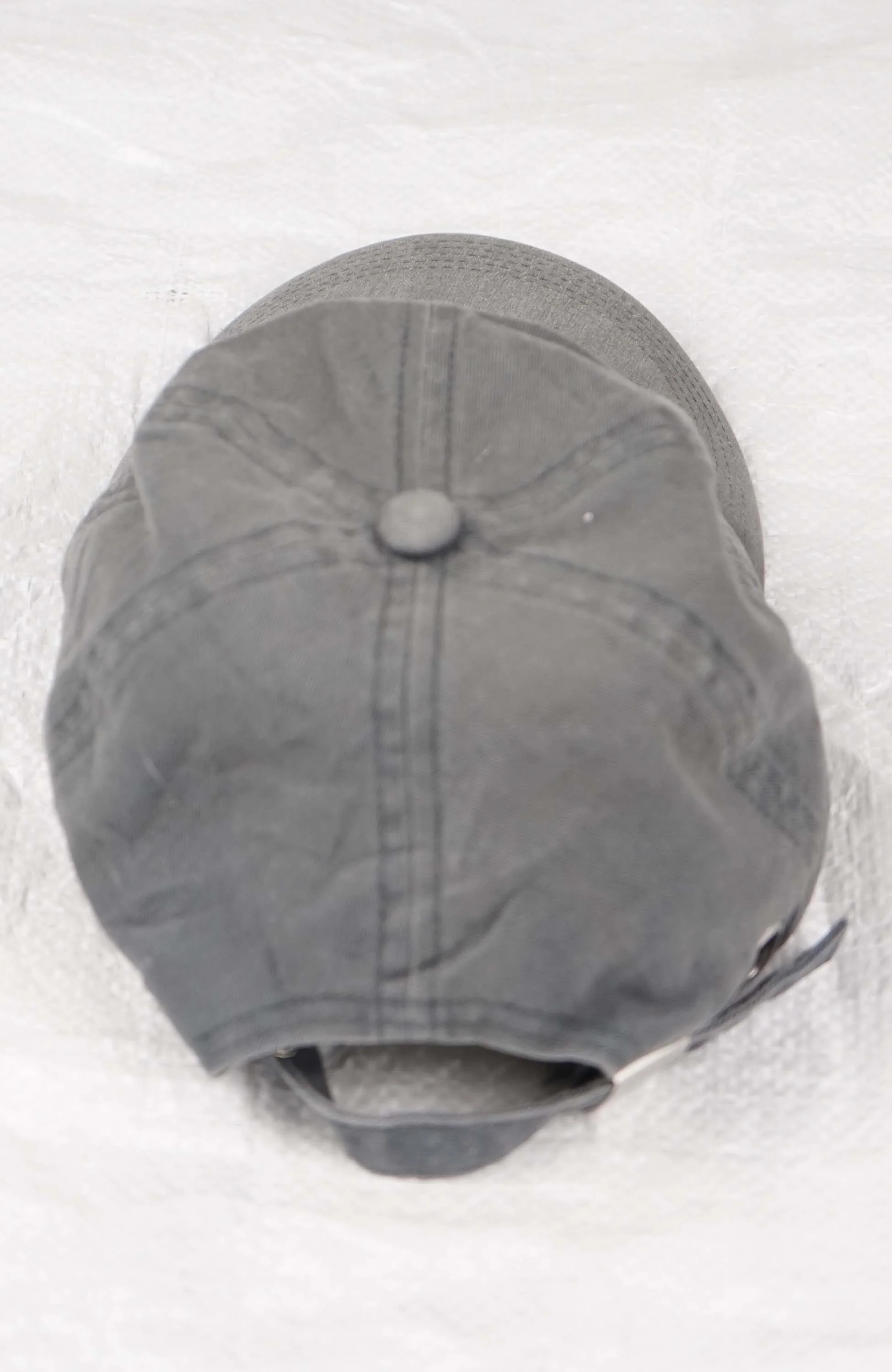 VINTAGE GAP HAT - Image 2