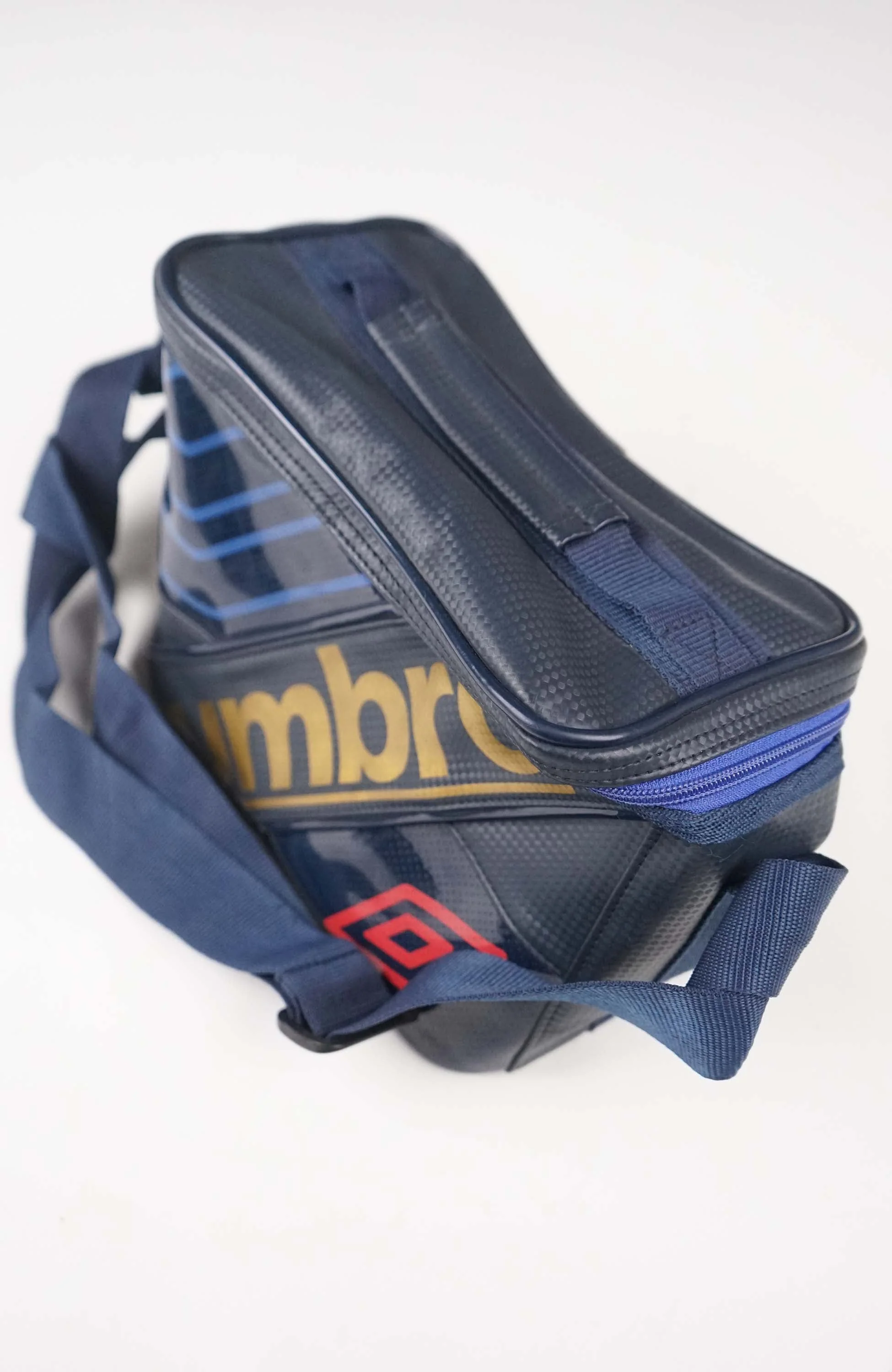 VINTAGE UMBRO SHOULDER BAG - Image 3