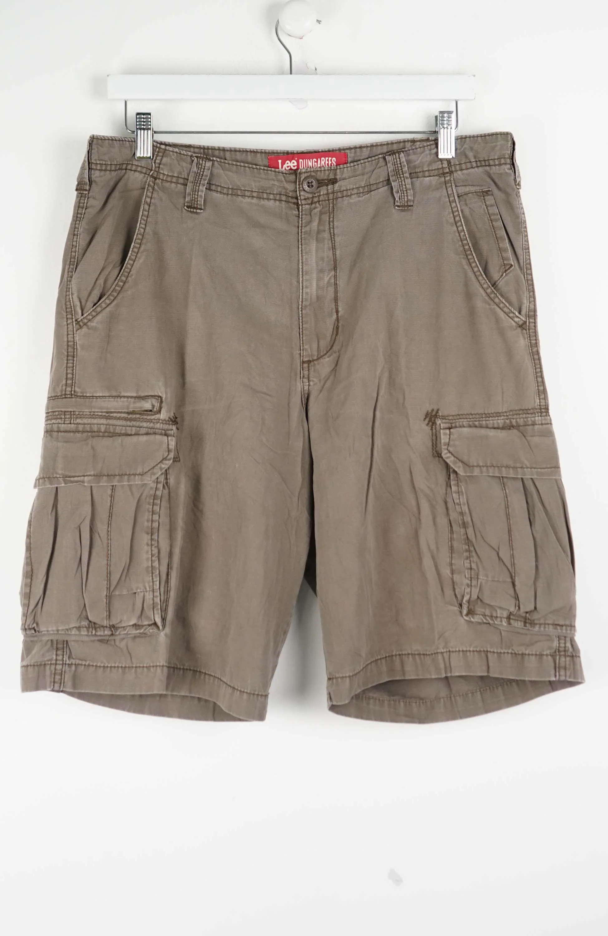 VINTAGE LEE DUNGAREES CARGO SHORTS W34