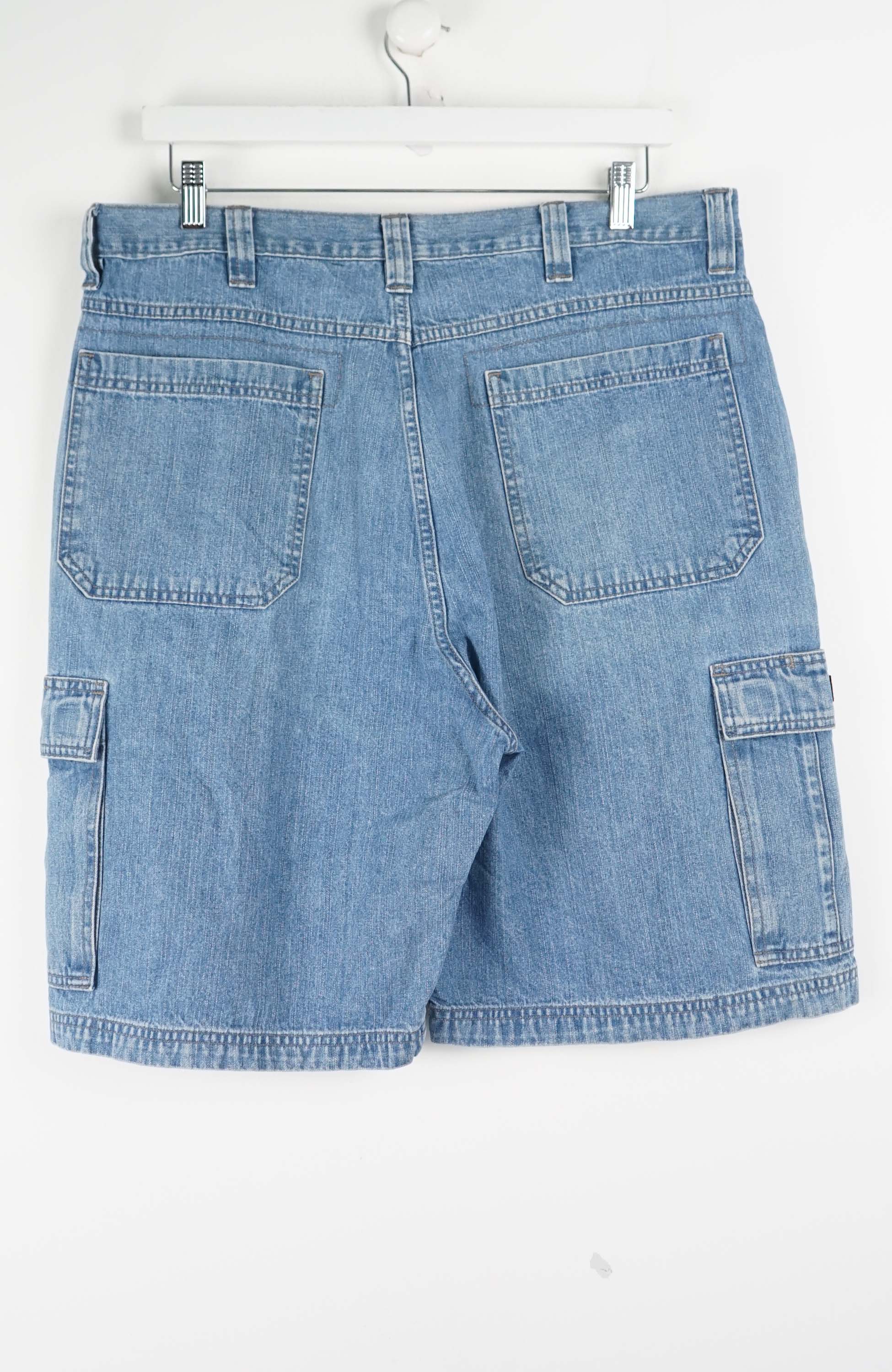 VINTAGE WRANGLER CARGO SHORTS W36 - Image 3