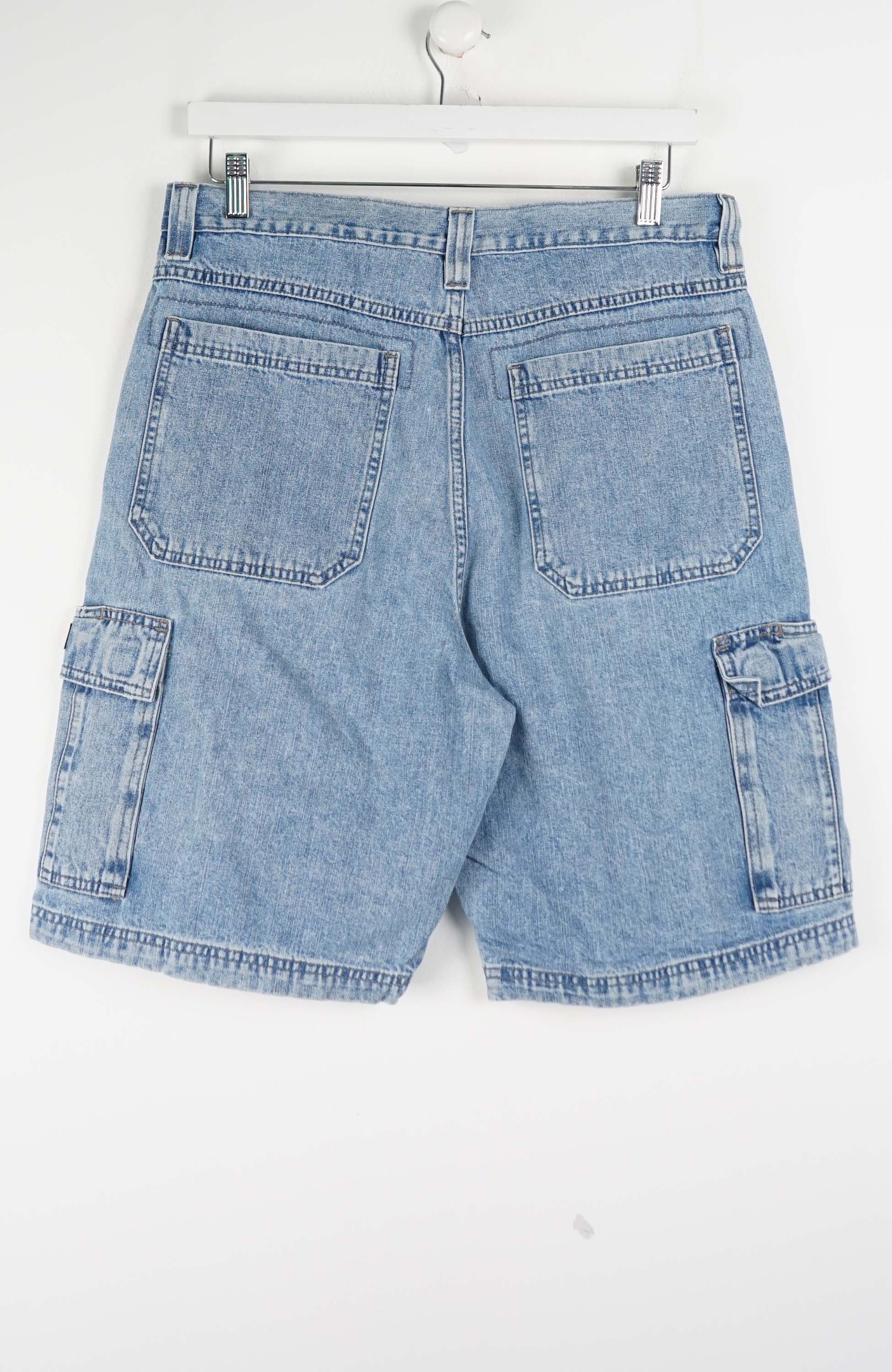 VINTAGE WRANGLER CARGO SHORTS W32 - Image 3